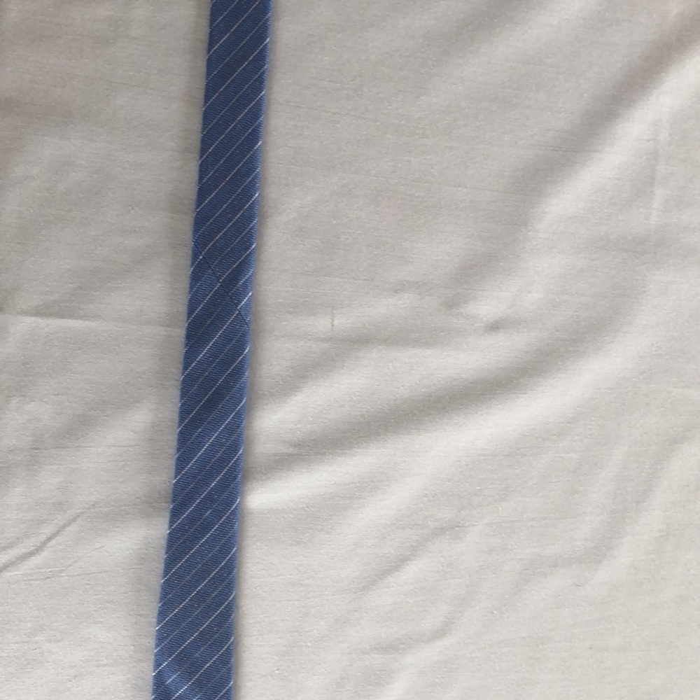 Ben Sherman Tie GUC Blue And White 70% Silk Blend 30% Cotton - Picture 12 of 15